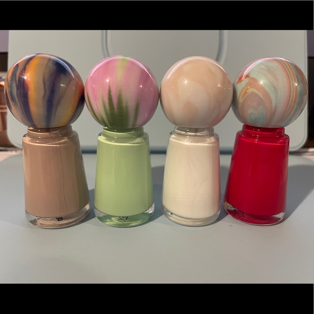 Pleasing nail polish